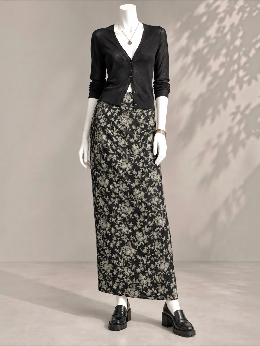 Gap 90s Black Floral Wrap Midi Skirt S/M Grunge Minimalist Dark Romantic Vintage